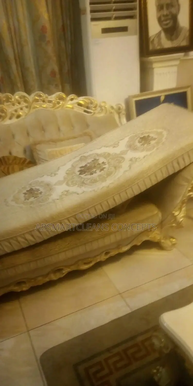 Honorable Upholstery Cleaning