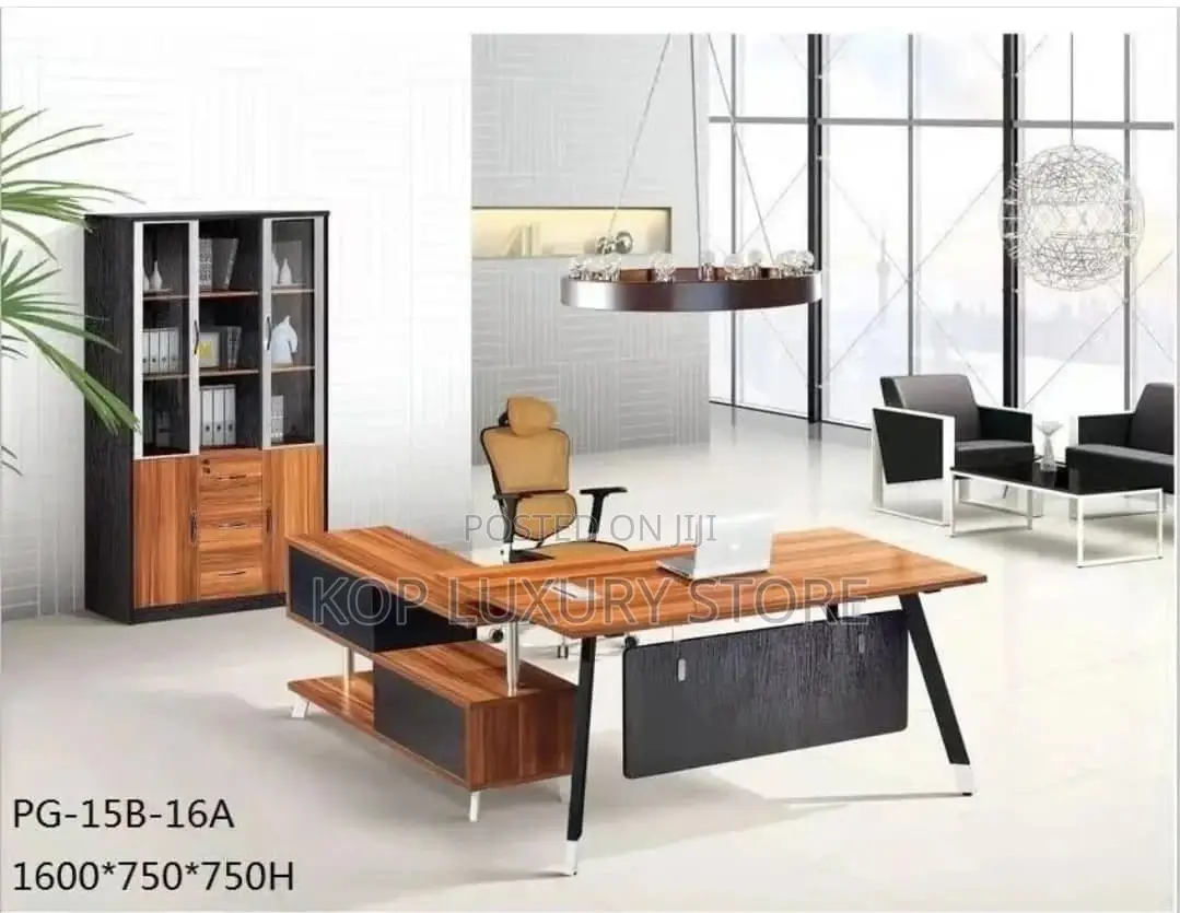 A Quality Executive Office Table 1.6 Meter