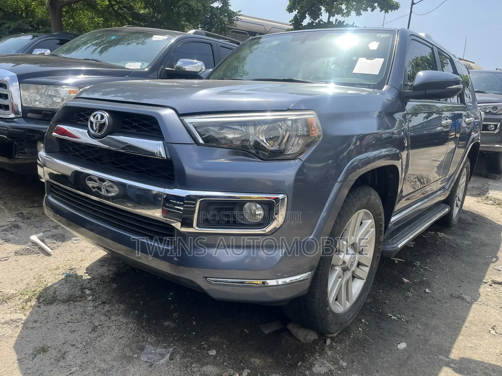 Toyota 4-Runner Limited 4WD 2011 Blue
