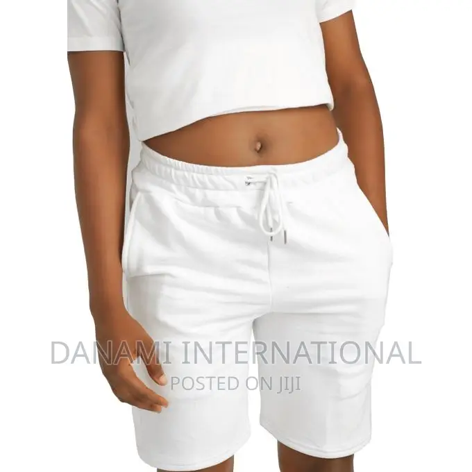 Danami All White Plain Women’S Shorts With Round-Neck T-Shir