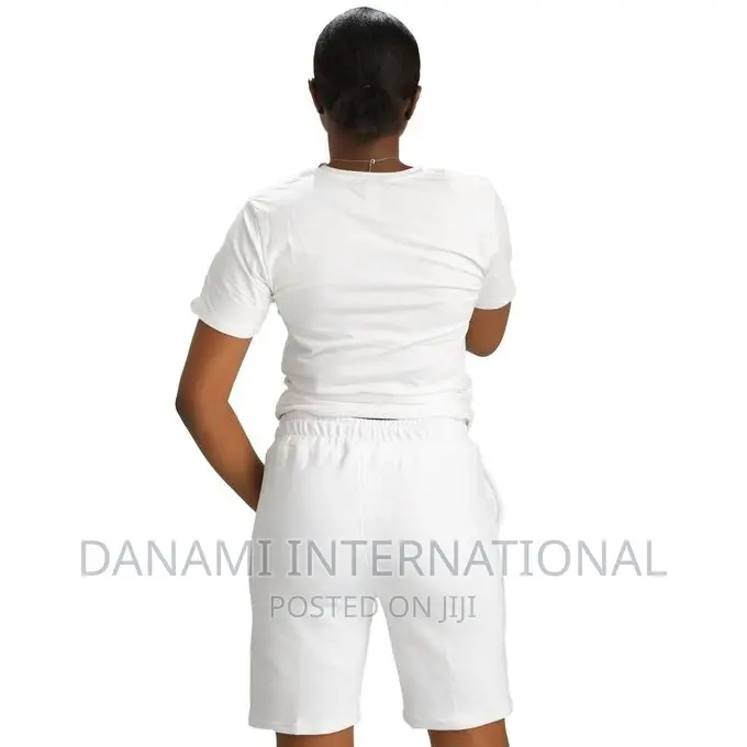Danami All White Plain Women’S Shorts With Round-Neck T-Shir