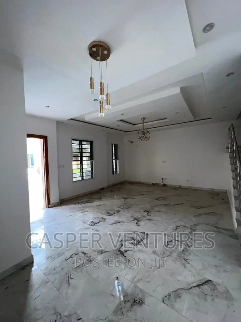 Studio Apartment in Freedom Way, Lekki Phase 1 for rent