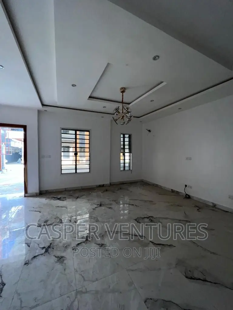 Studio Apartment in Freedom Way, Lekki Phase 1 for rent