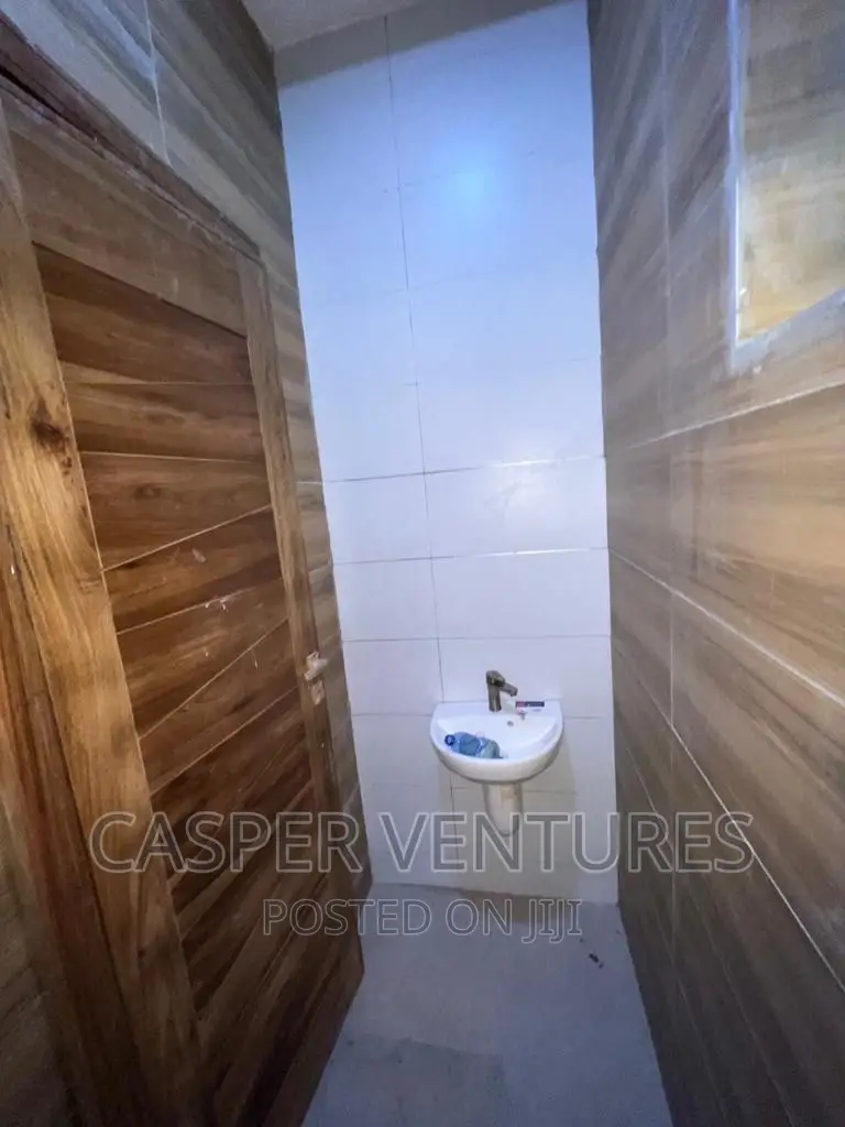Studio Apartment in Freedom Way, Lekki Phase 1 for rent