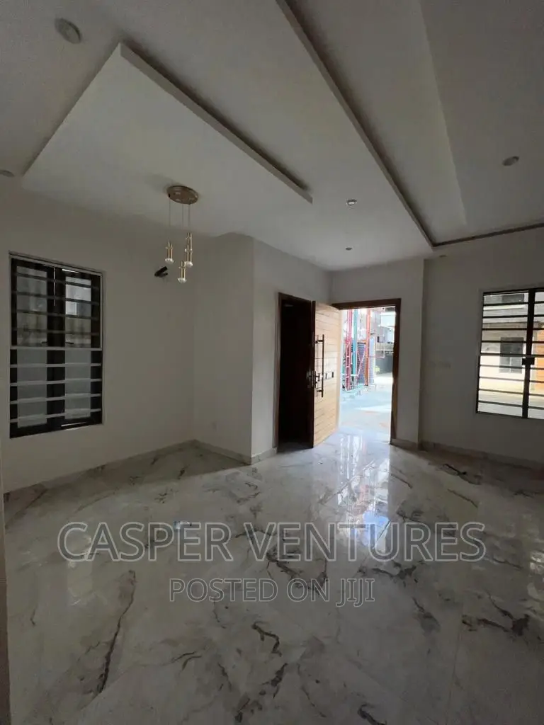 Studio Apartment in Freedom Way, Lekki Phase 1 for rent