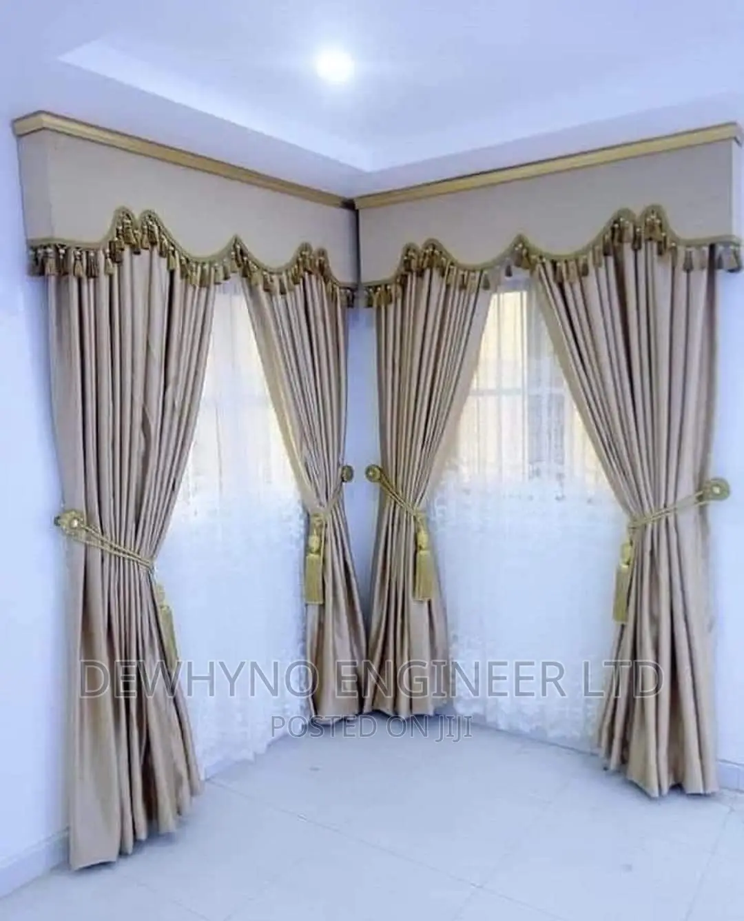 Roof to Floor Curtain