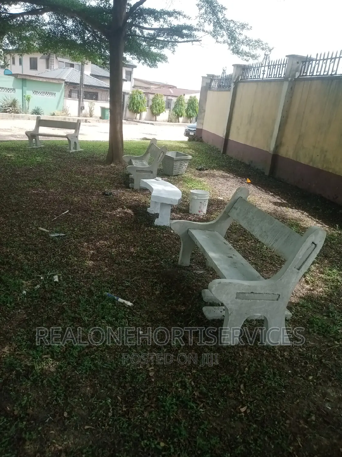 Concrete Garden Seat for Love Garden, Community Gathering