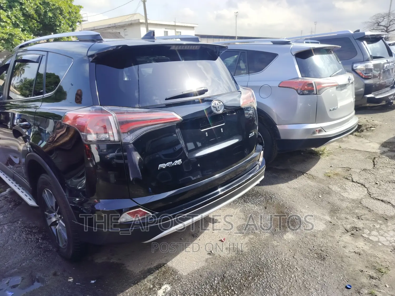 Toyota RAV4 XLE AWD (2.5L 4cyl 6A) 2016 Black