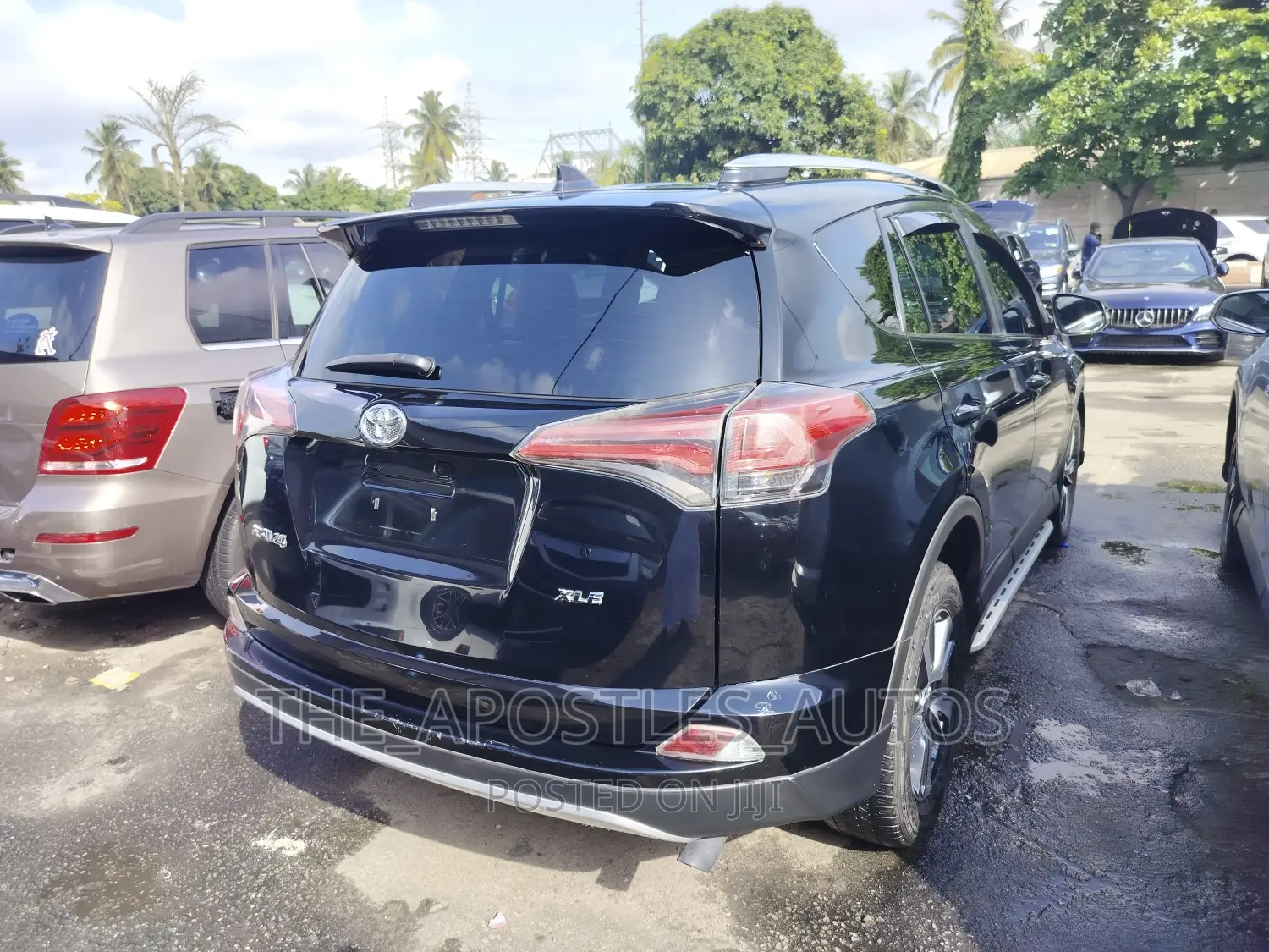 Toyota RAV4 XLE AWD (2.5L 4cyl 6A) 2016 Black