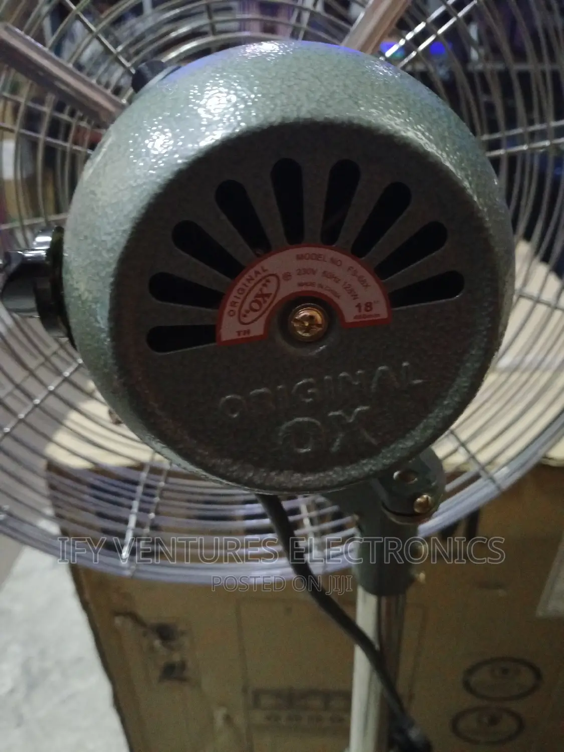 18" Industrial OX Fan With 3iron Blade, Silver Colour