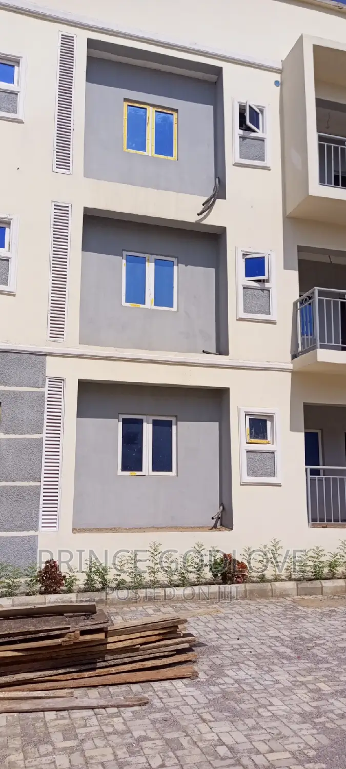 3bdrm Block of Flats in Dawaki for sale