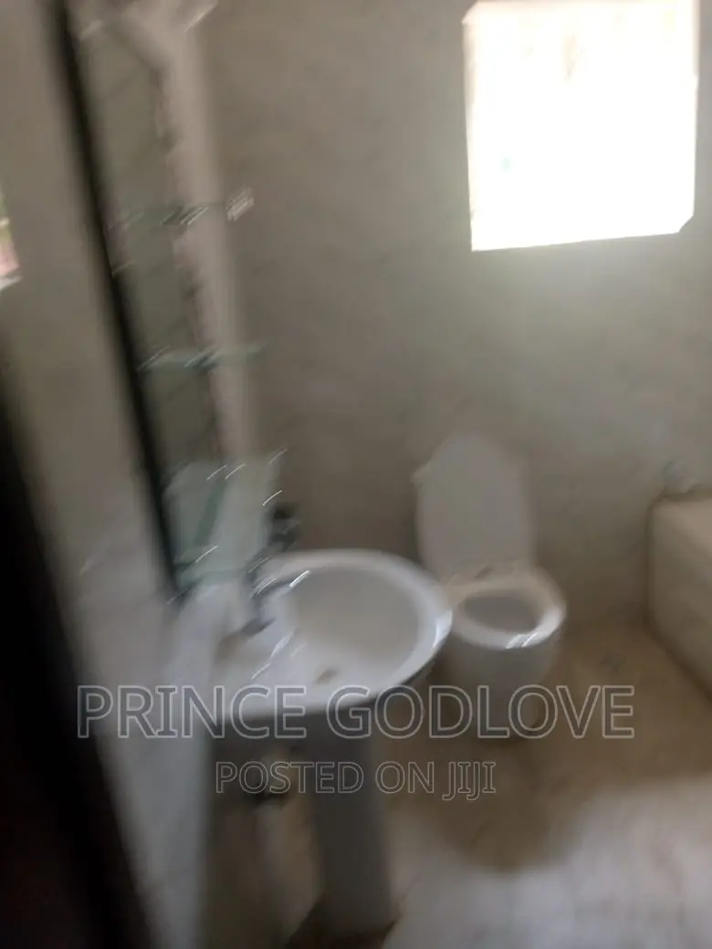 9bdrm Duplex in Maitama for sale