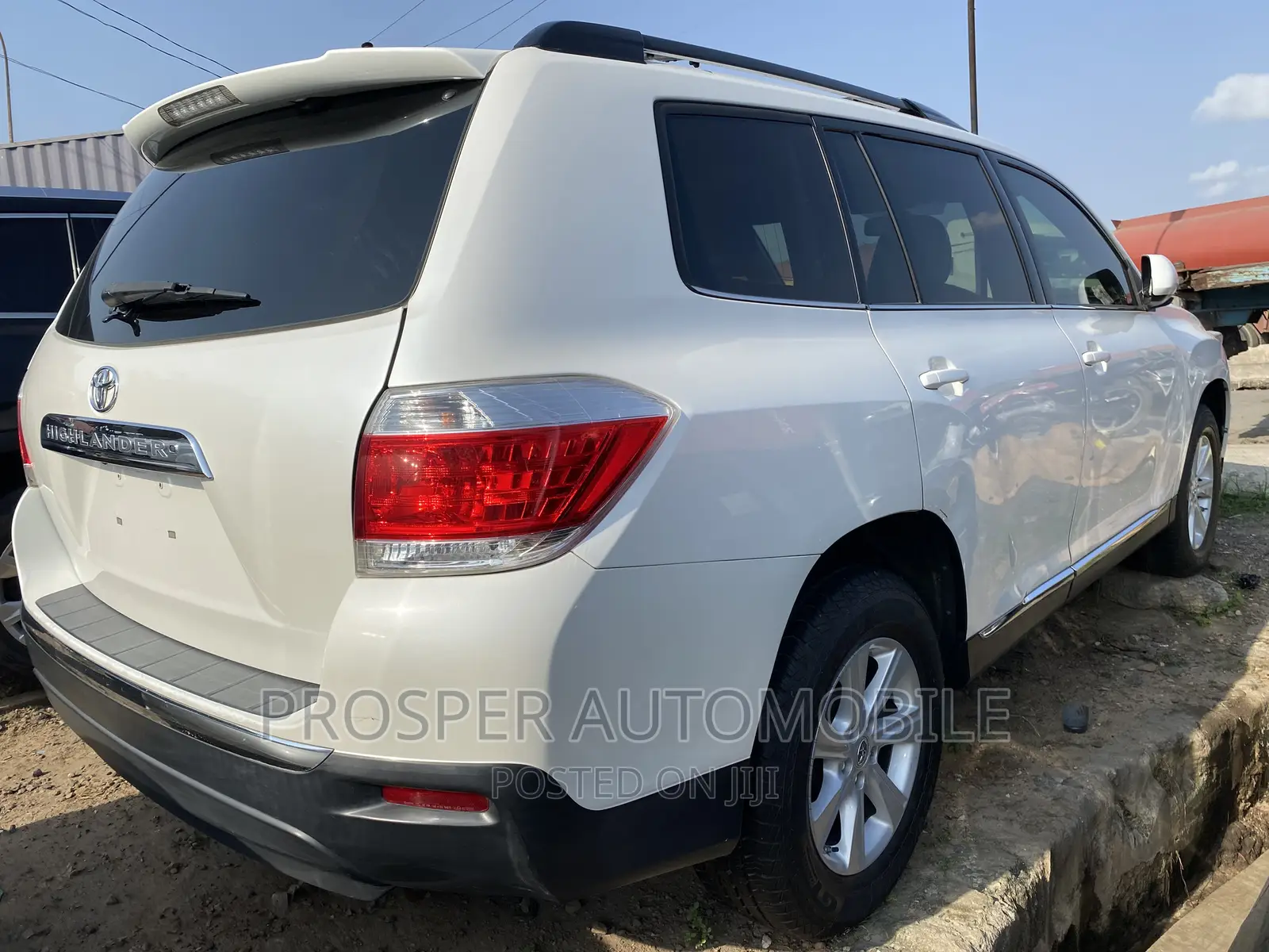 Toyota Highlander Limited 3.5l 4WD 2013 White
