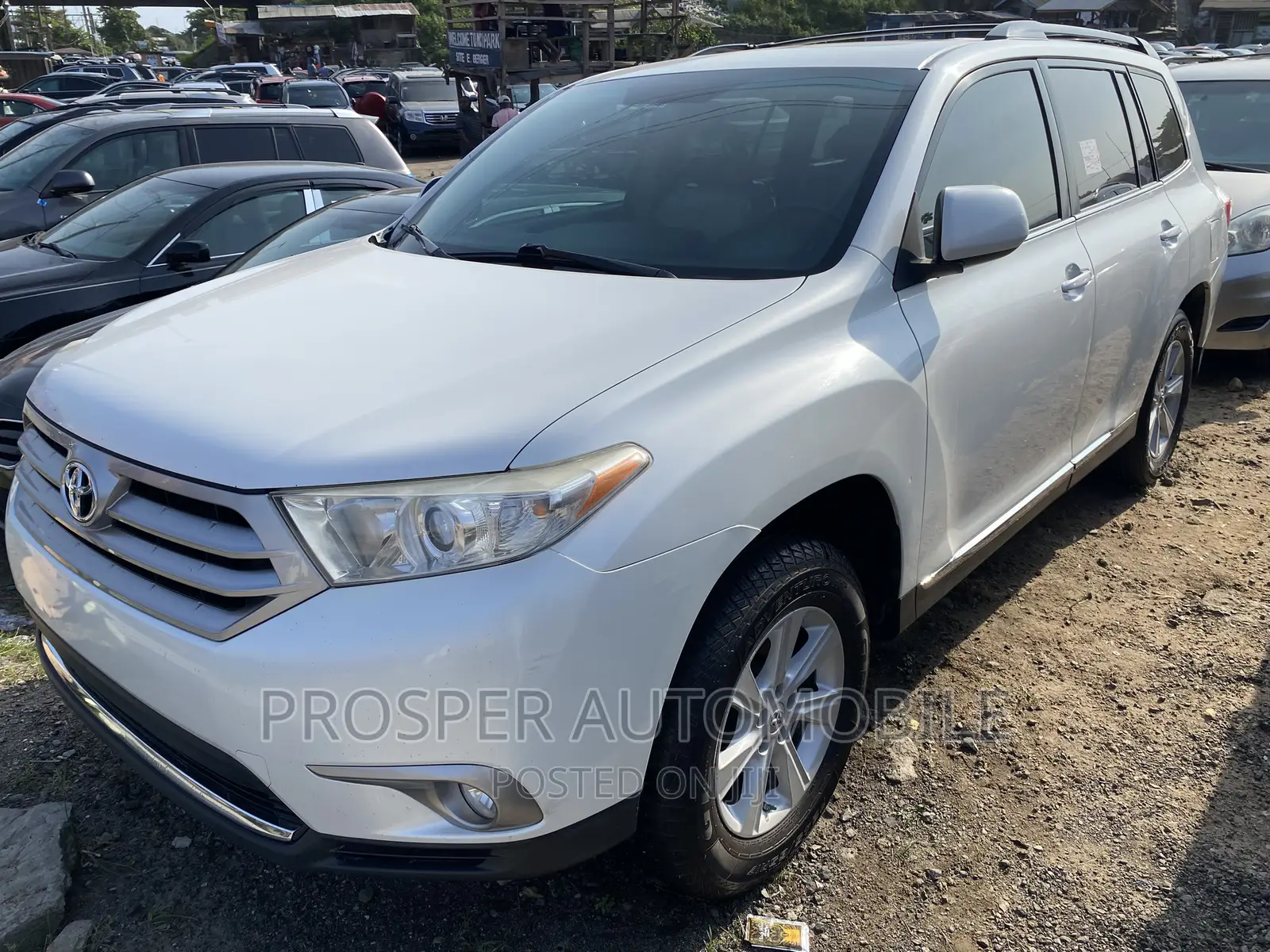 Toyota Highlander Limited 3.5l 4WD 2013 White