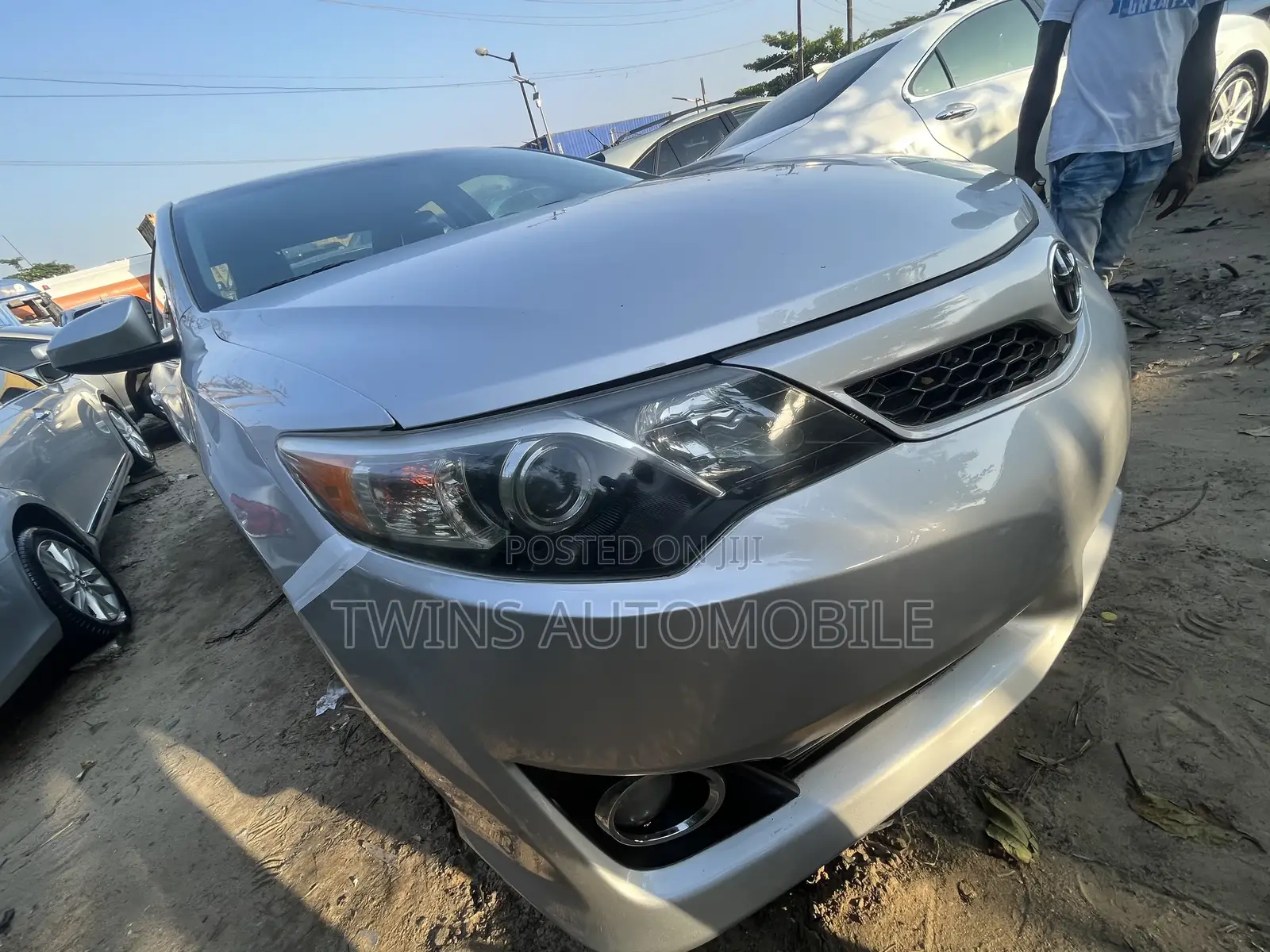Toyota Camry 2012 Silver