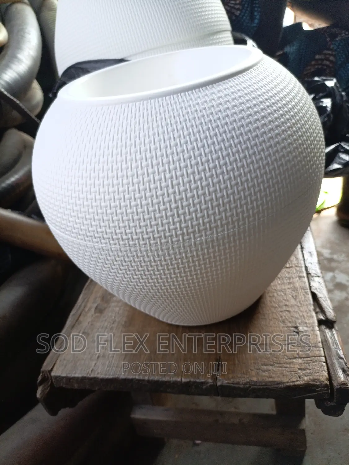 25cm Imported Beautiful Vase