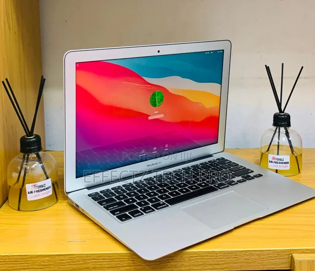 Laptop Apple MacBook Air 2014 8GB Intel Core i7 SSD 256GB