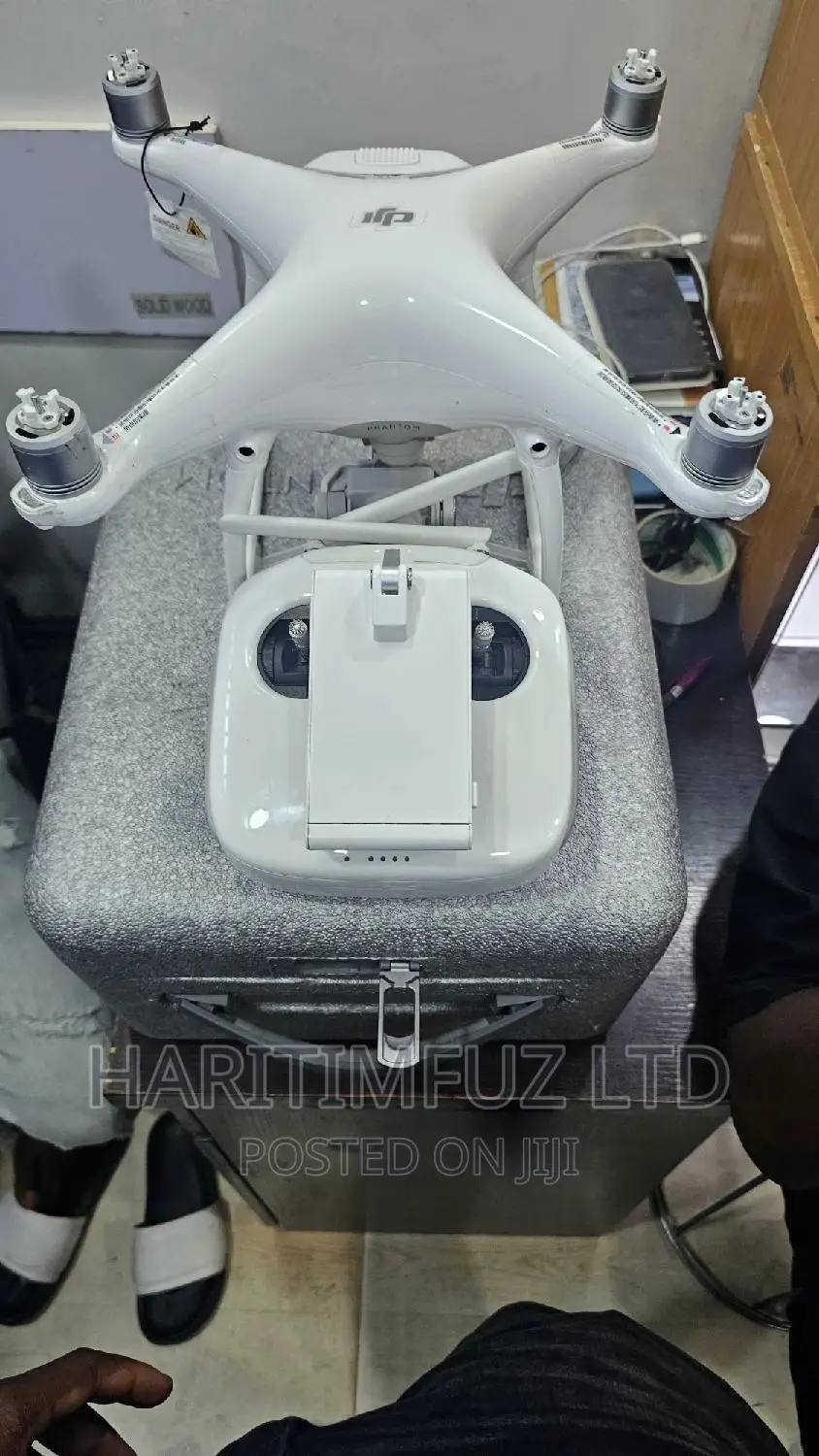 UK Used Dji Phantom 4 Standard Quadcopter Drone