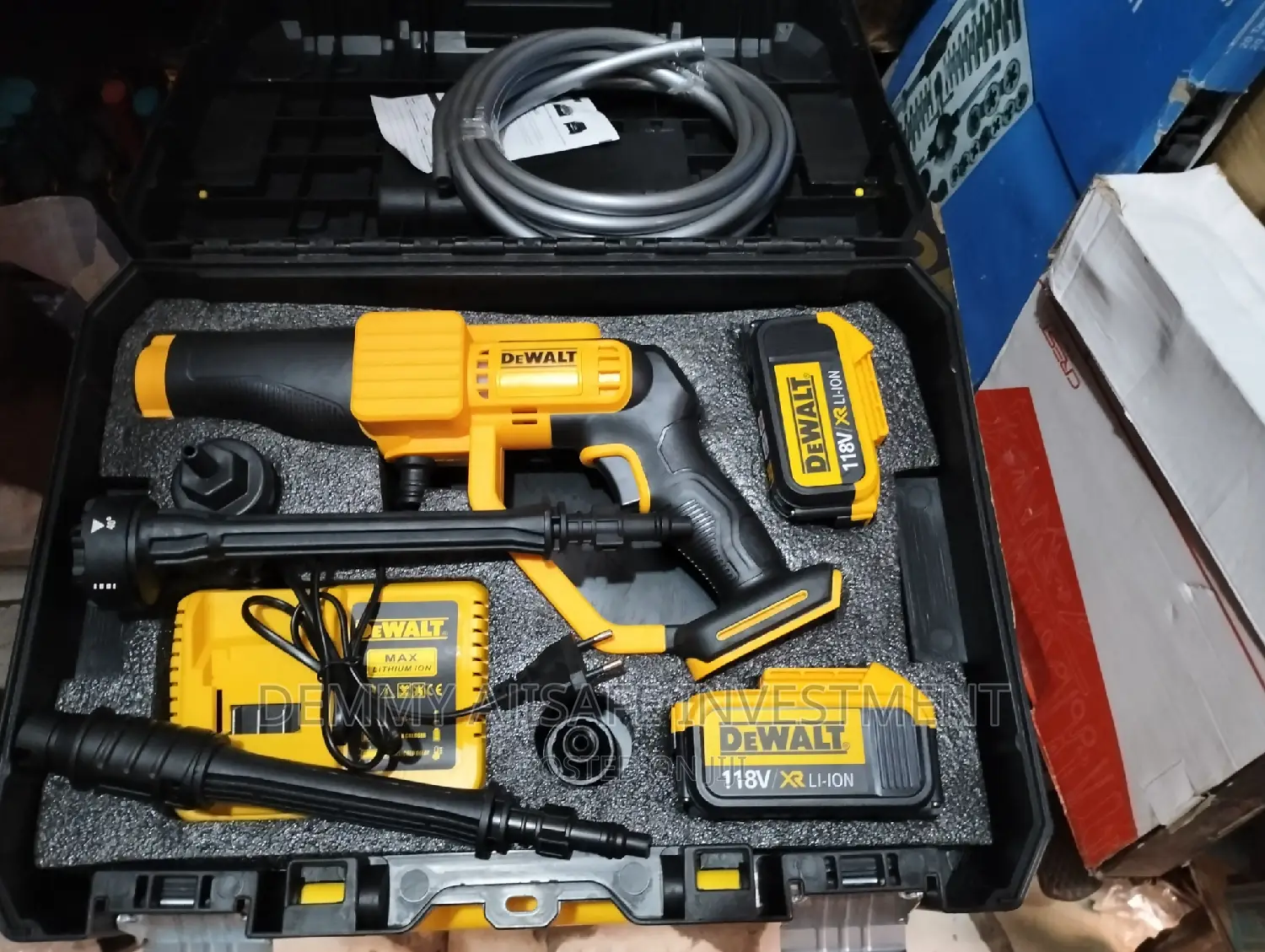 Dewalt Cordless Pressure Washer