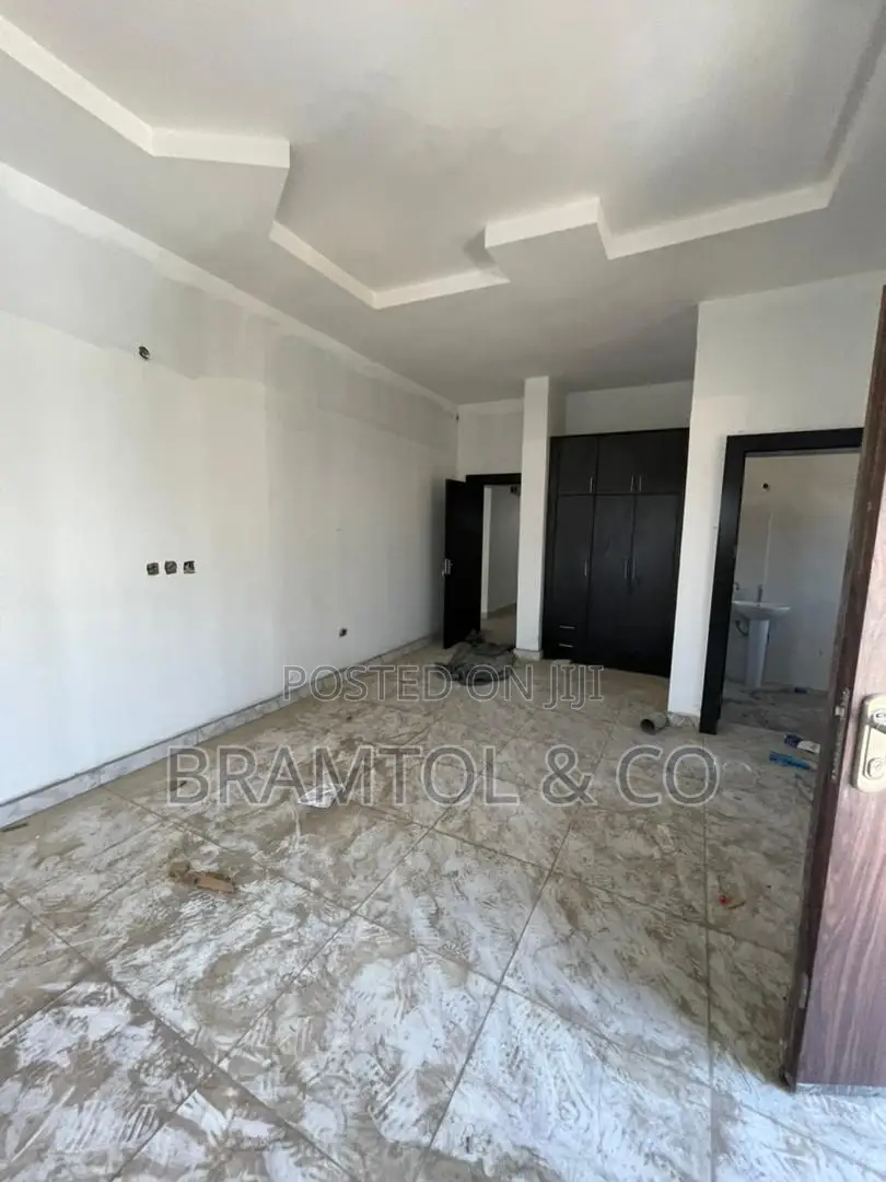 3bdrm Block of Flats in Jahi for rent