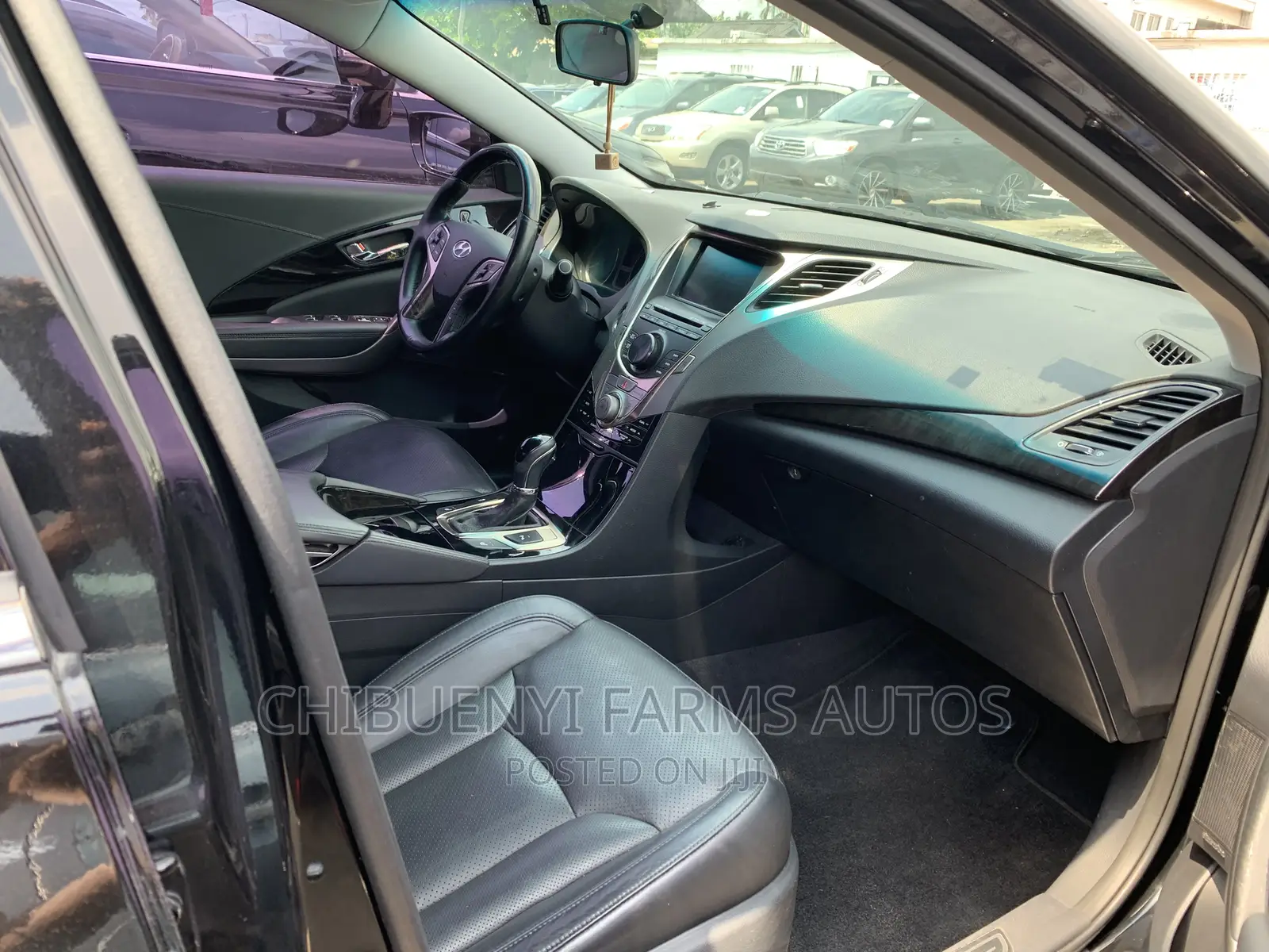 Hyundai Grandeur 2011 Matt Black