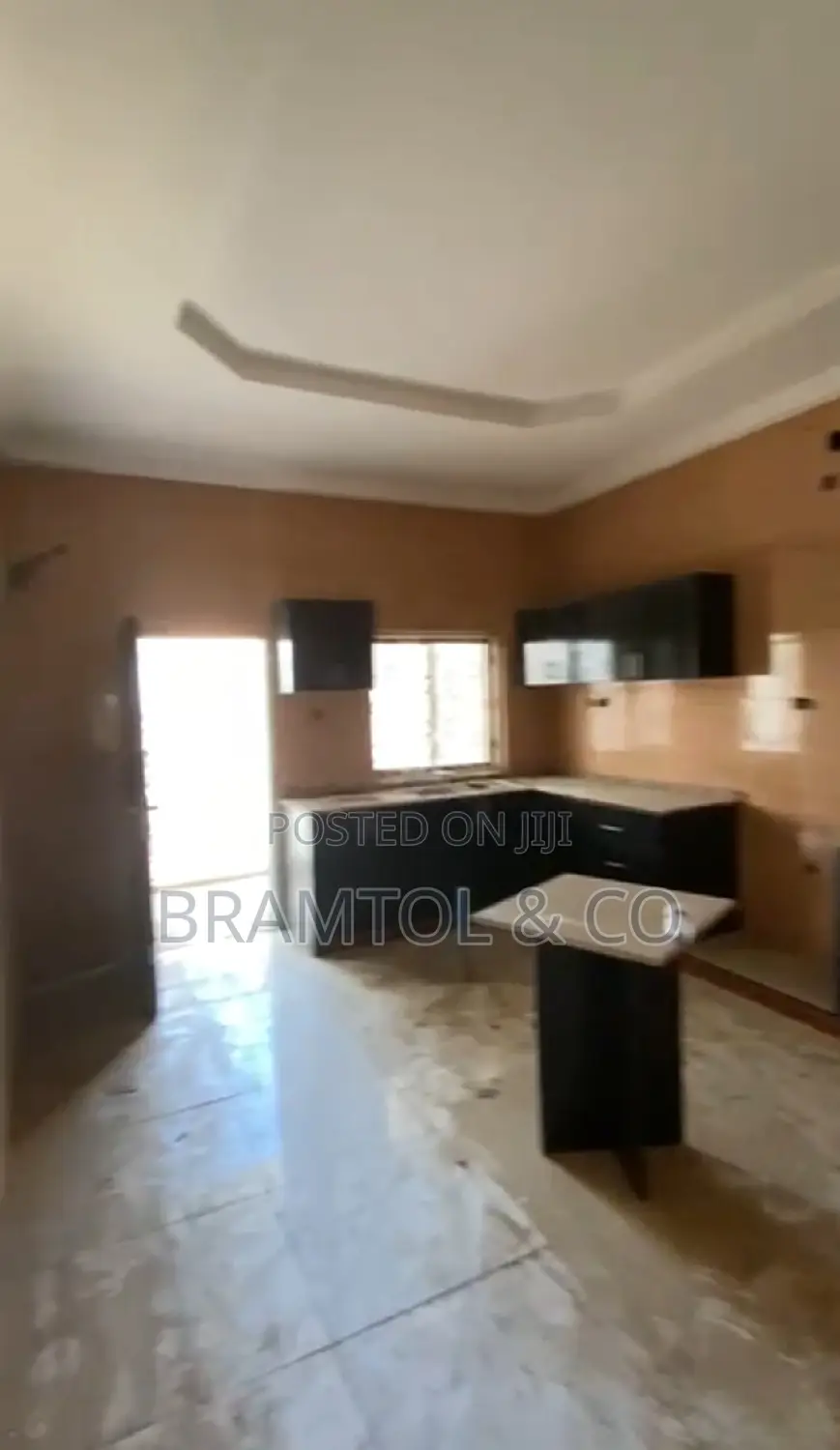 3bdrm Block of Flats in Jahi for rent