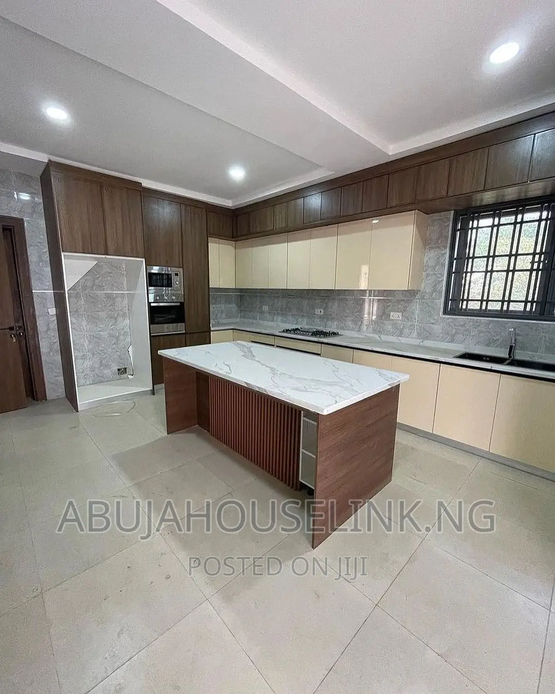 5bdrm Duplex in Wuye Abuja for sale