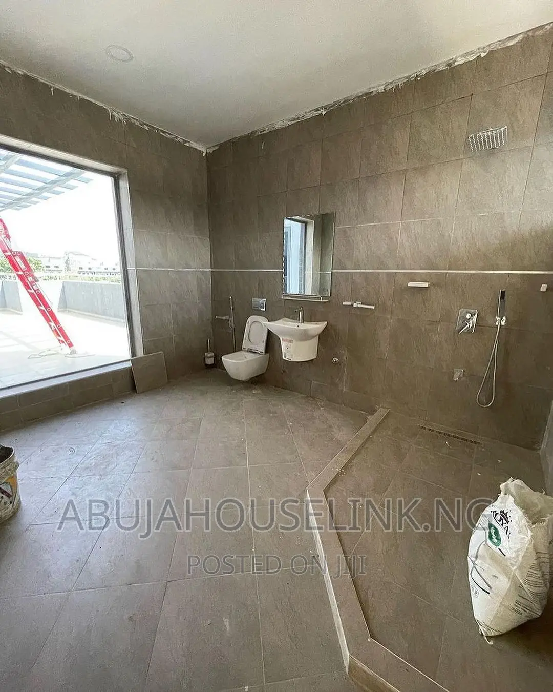 5bdrm Duplex in Wuye Abuja for sale