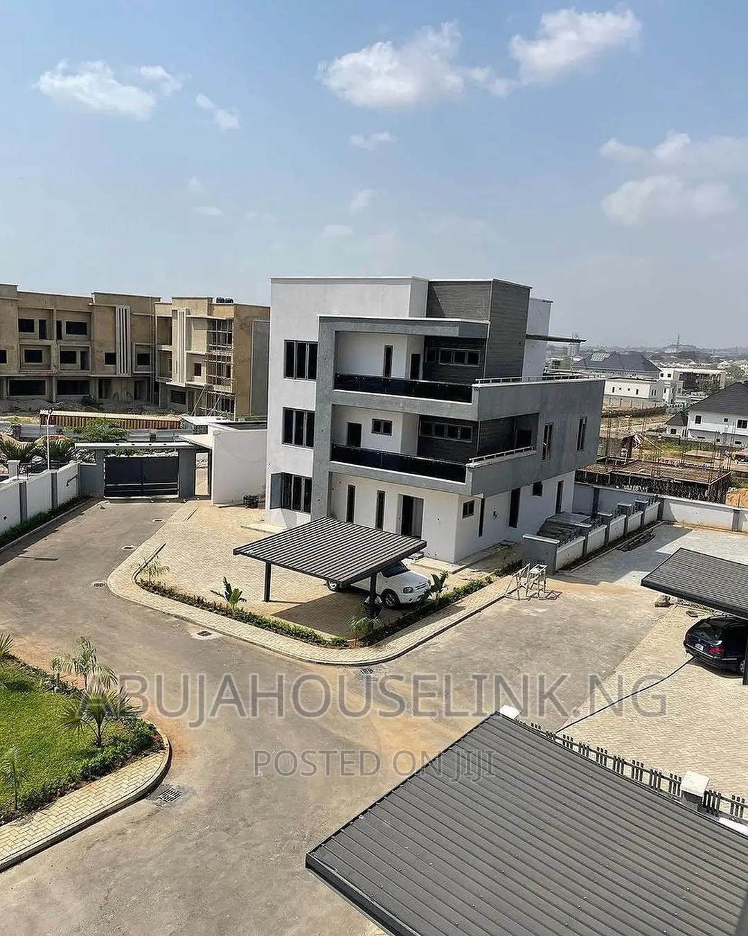 5bdrm Duplex in Wuye Abuja for sale