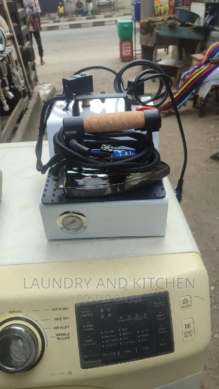 Brand New Italian Industrial Steaming Iron 2.5liter