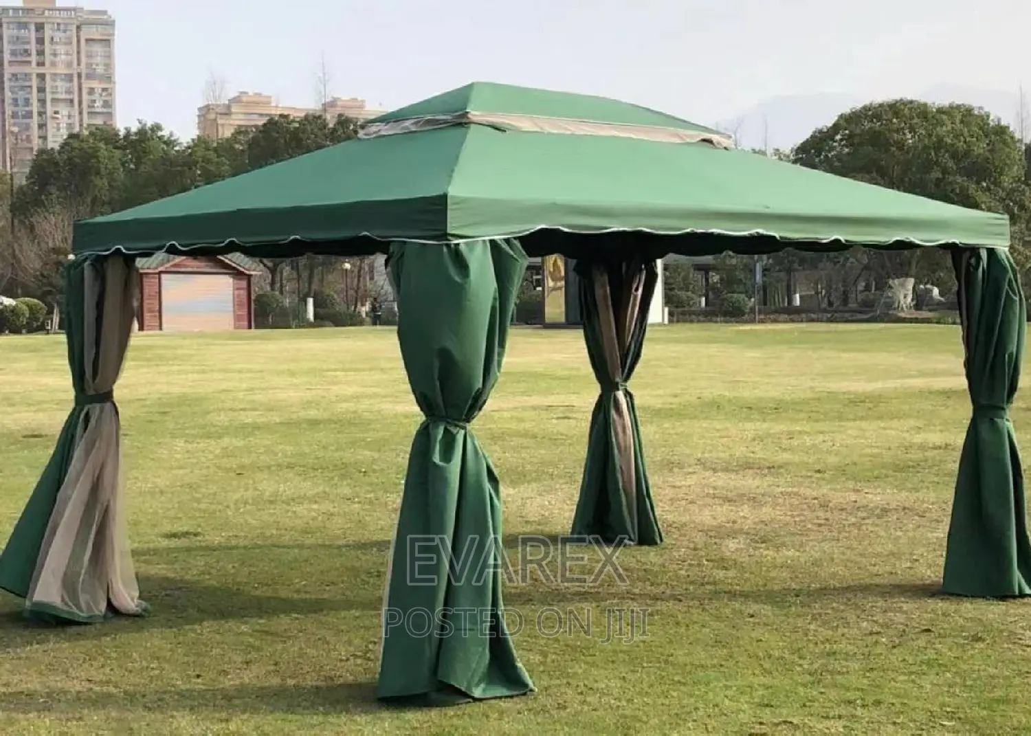Luxury Green Canopy Tent. 9ft X 9ft.