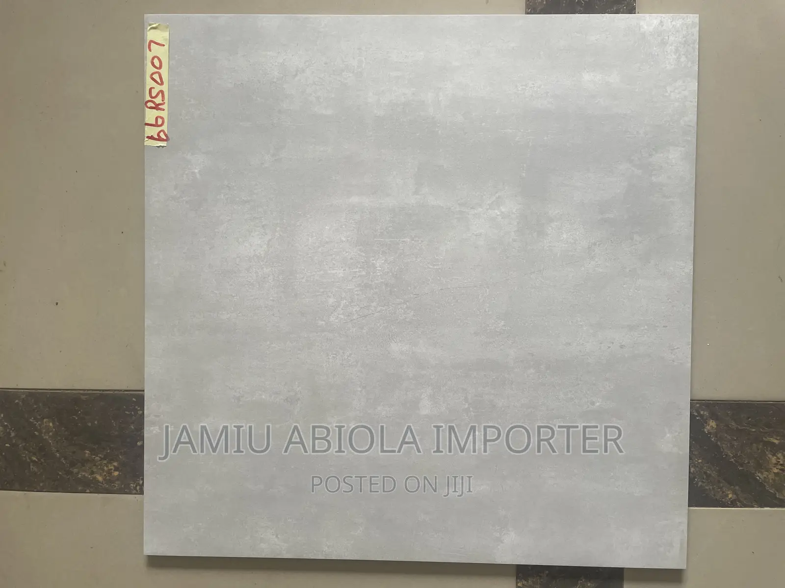 High Quality Tiles Gray Matt Rs007