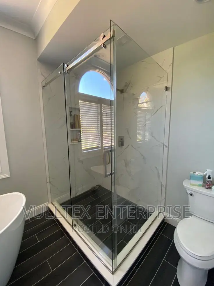 Glass Bath Cubicle