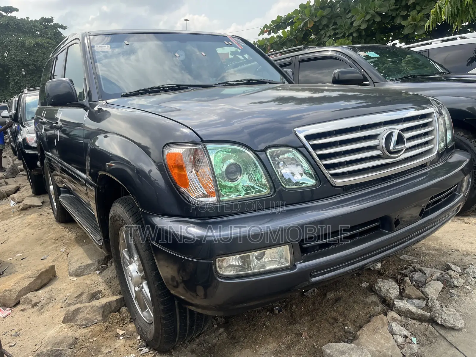 Lexus LX 470 Sport Utility 2007 Gray