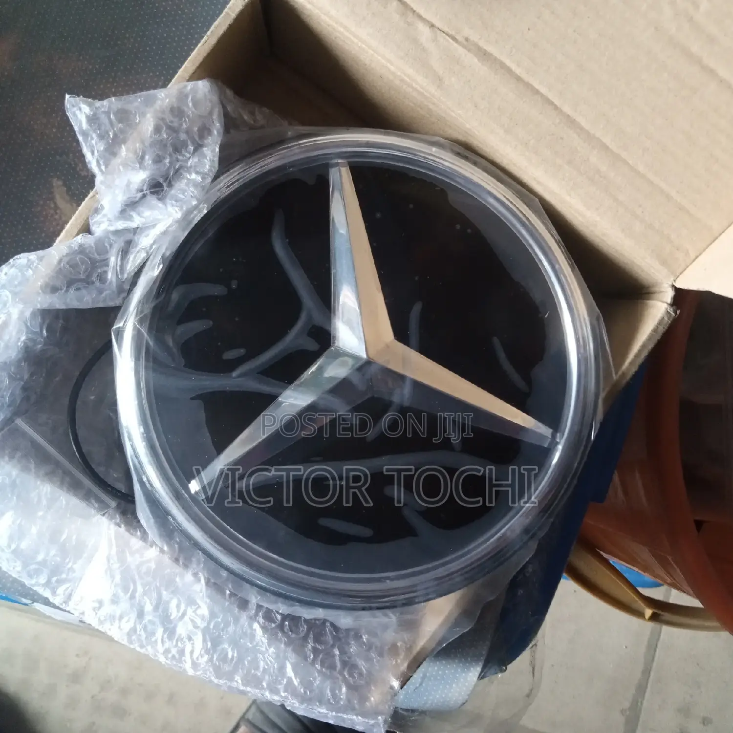 LED Glass Logo Benz