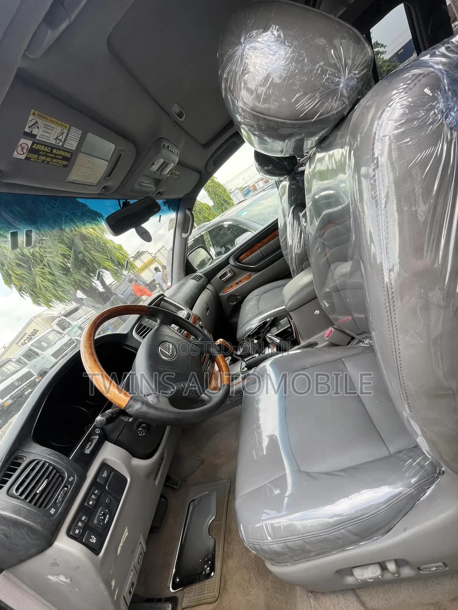 Lexus LX 470 Sport Utility 2007 Gray