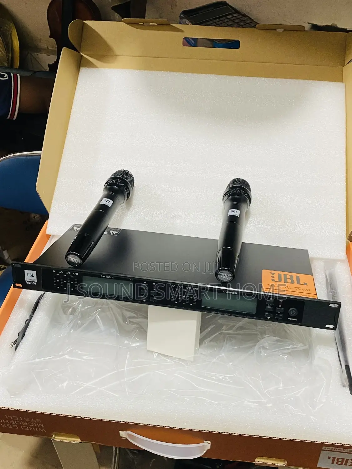 JBL VM860 Wireless Microphone