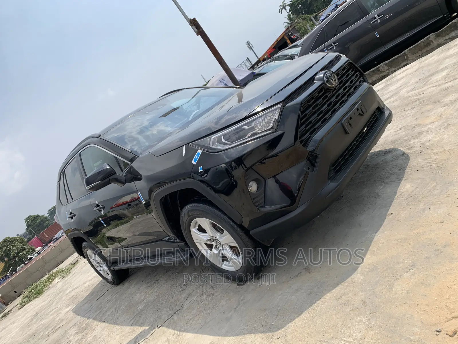 Toyota RAV4 XLE AWD 2020 Black