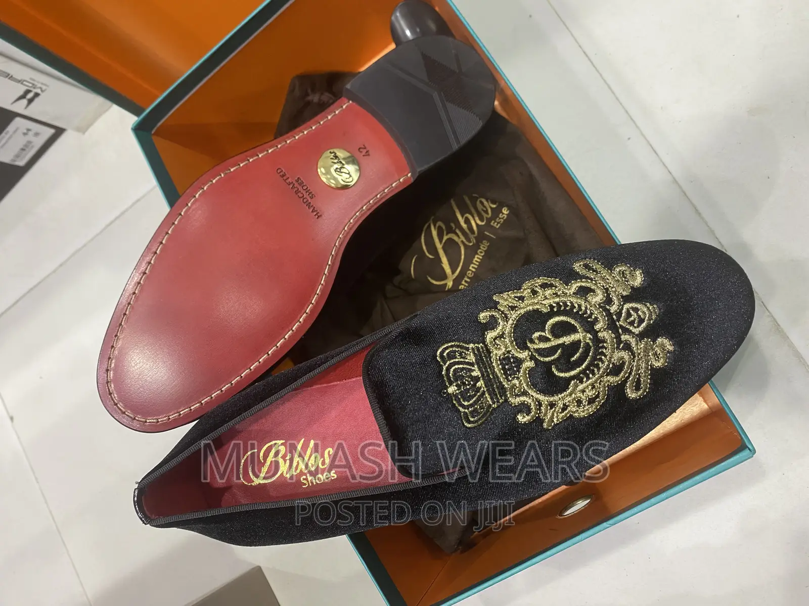 Pure Italian Biblos Velvet Shoe