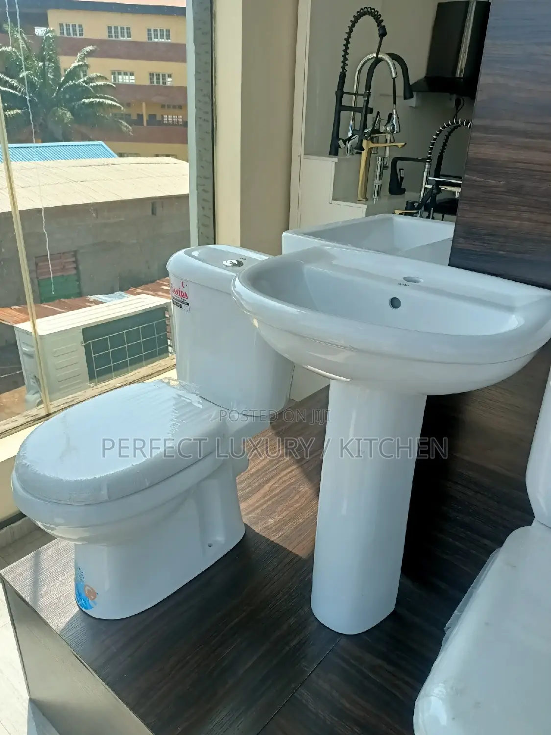 White (Lavida)Wc Water Closest