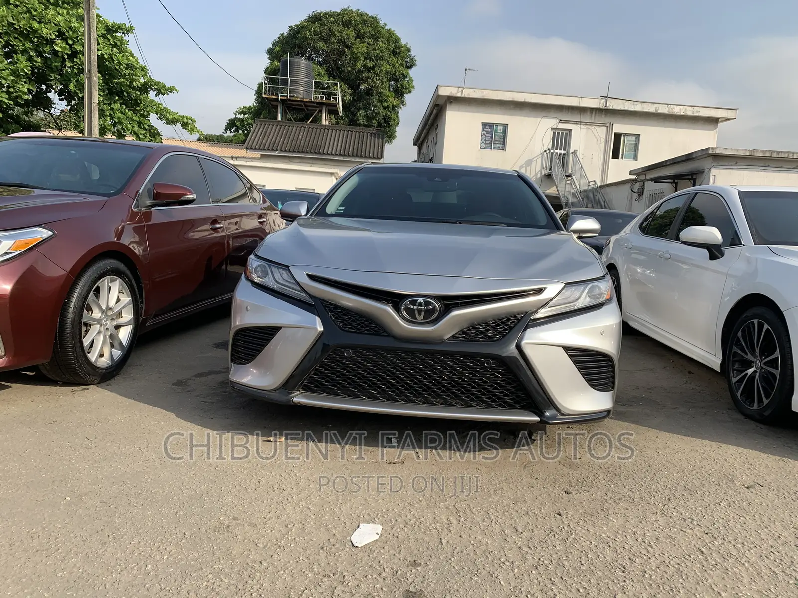 Toyota Camry 2018 Silver