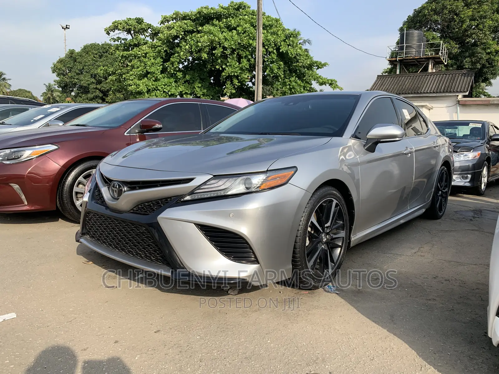 Toyota Camry 2018 Silver