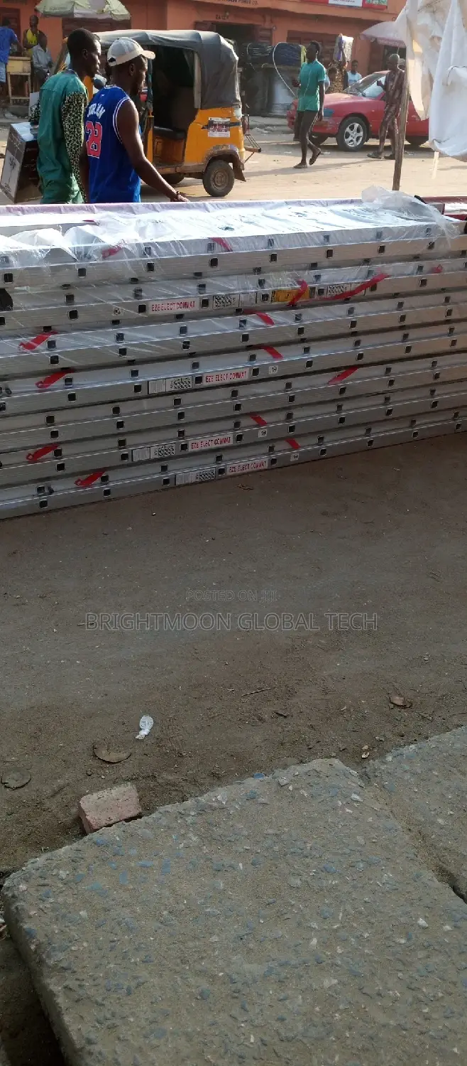 All Kinds of Aluminum, Fiberglass,Iron Ladders