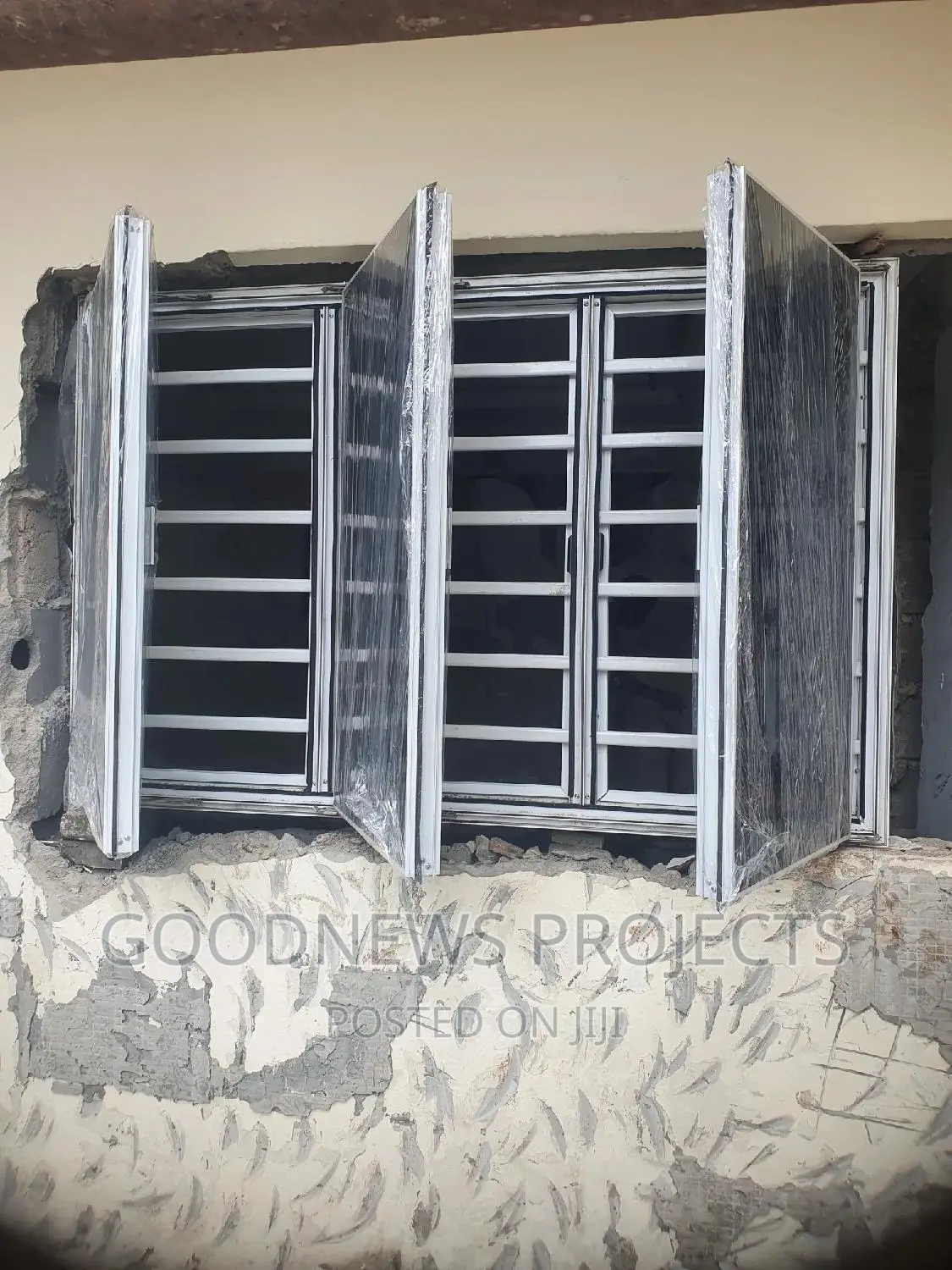 Aluminium Frameless With Burglary Window