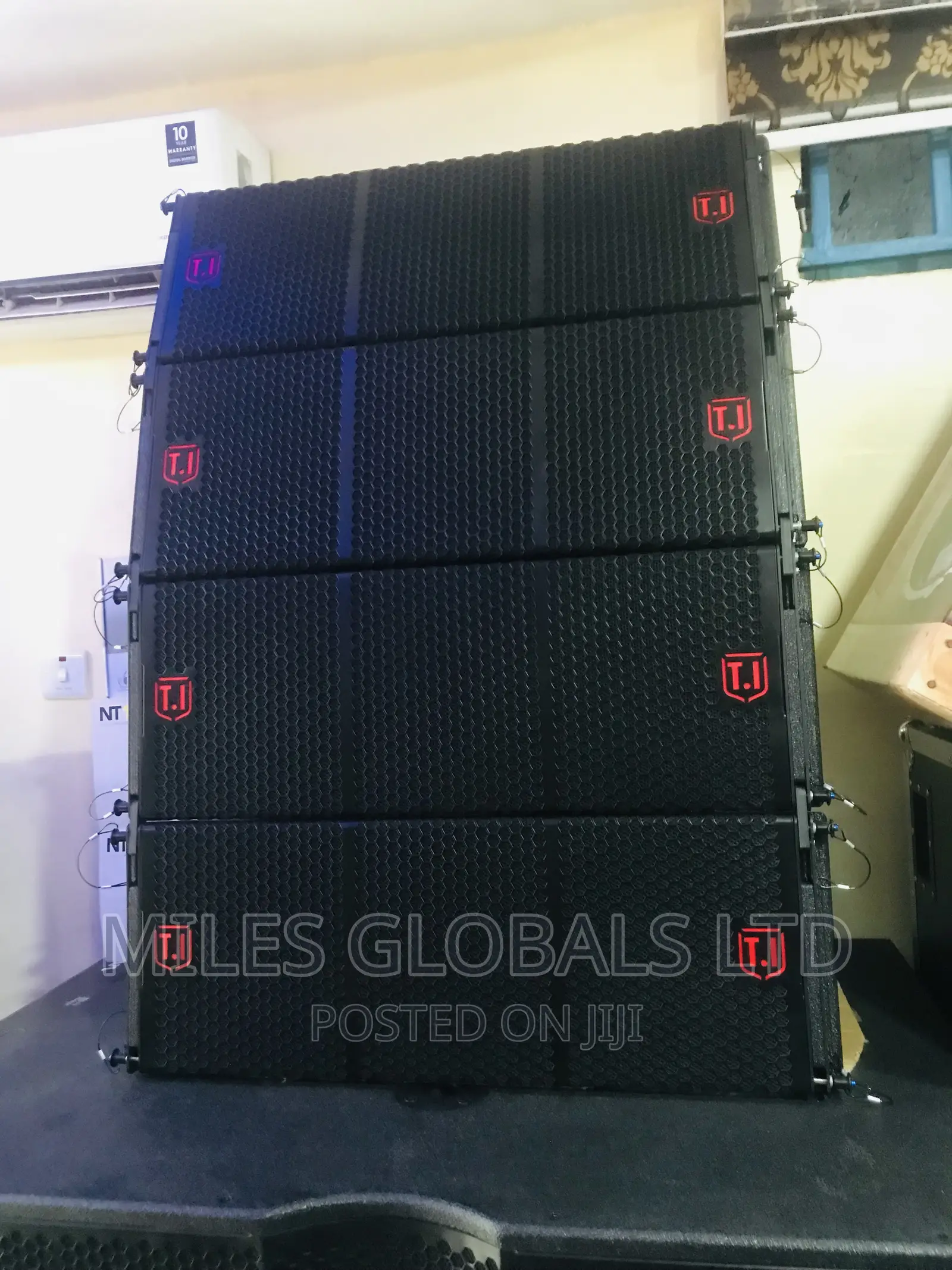 T.I Line Array Speakers Powered Line Array System Pro Audio