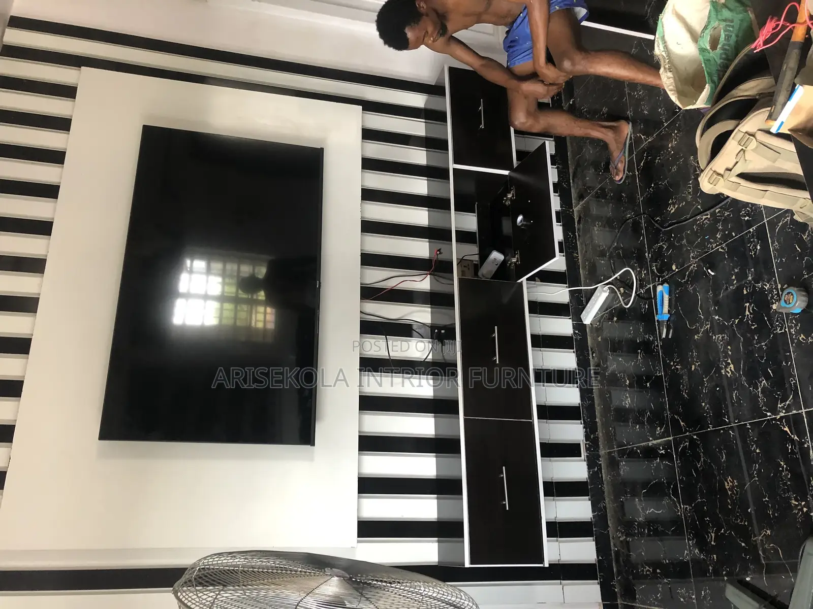 Arise Kola Interior Furniture Maker