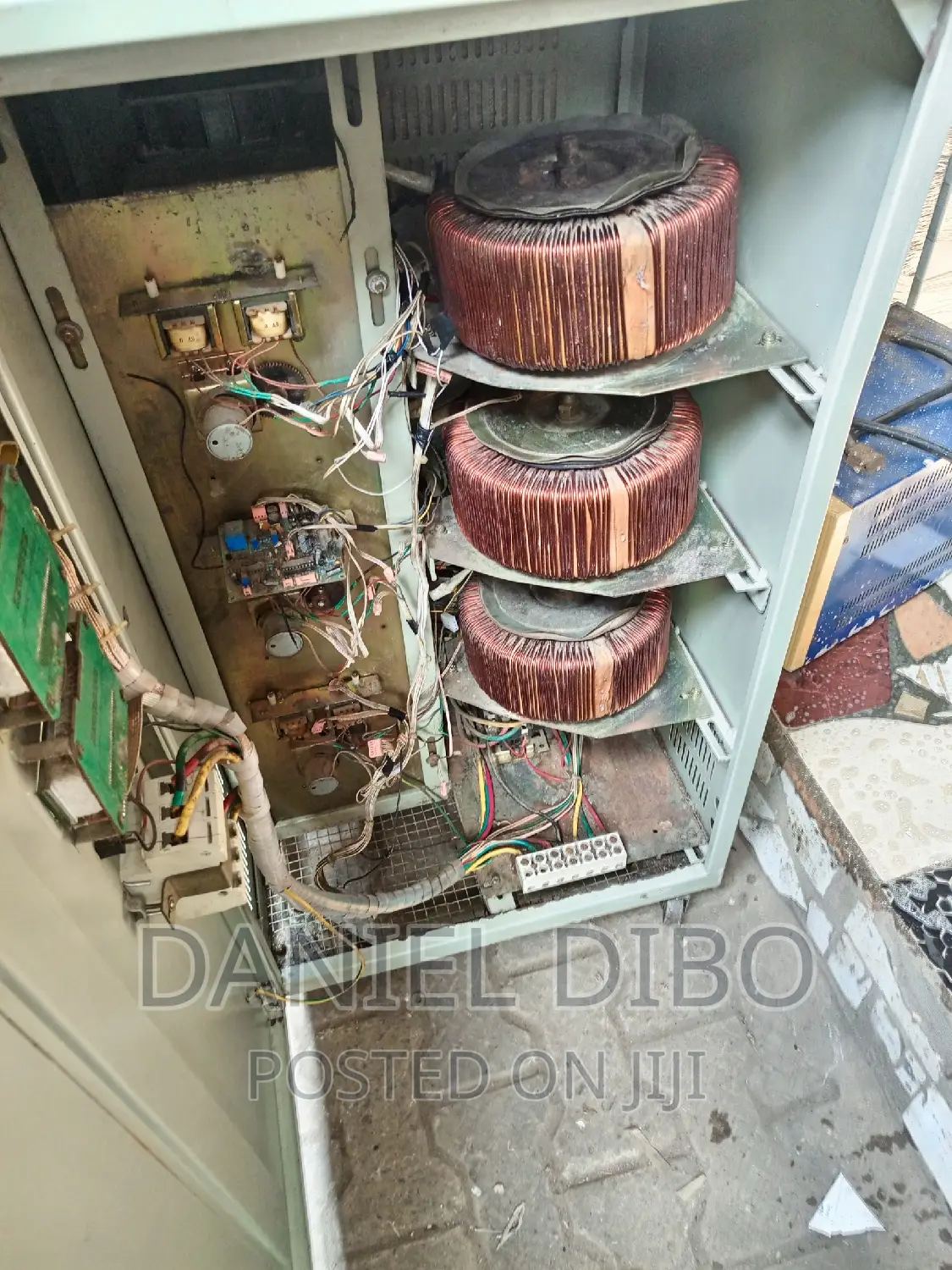 Vintech Industrial Stabilizer 30KVA 3phase