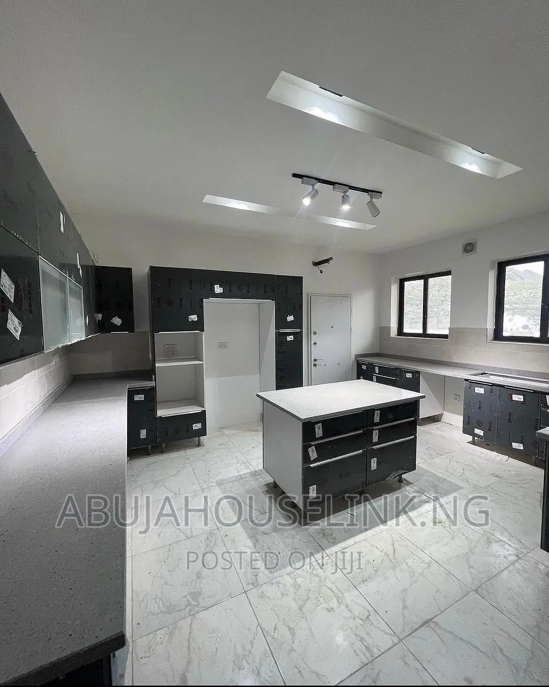 5bdrm Duplex in Katampe Extension for sale