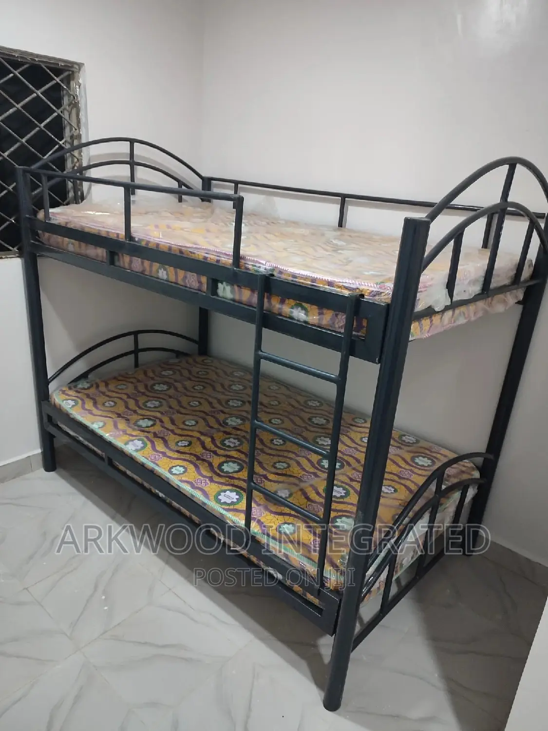 Metal Bunk Bed 3/6