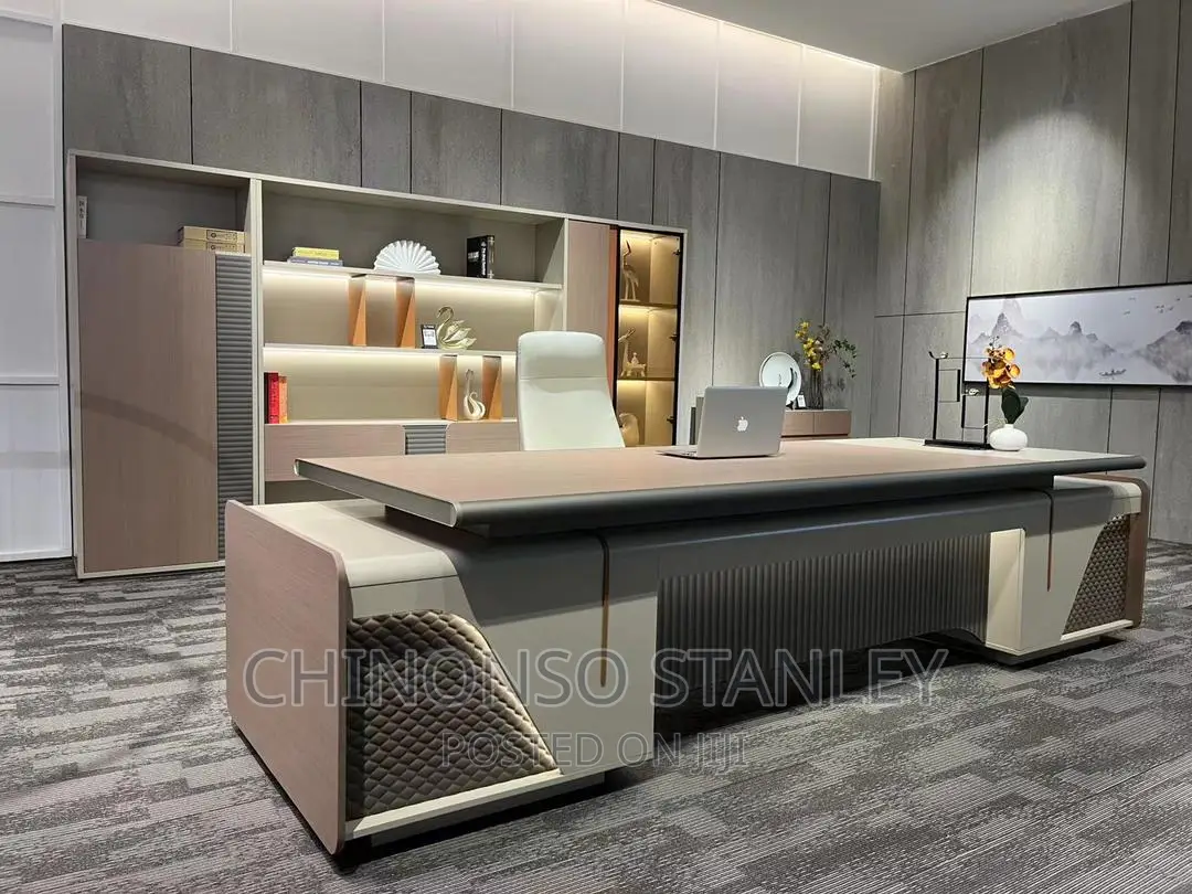 Executive Luxury Office Table 2.8mtr